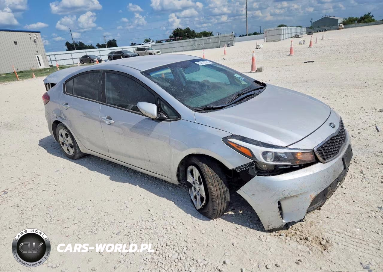 2017 Kia Forte Lx VIN:3KPFK4A76HE072184 - 4