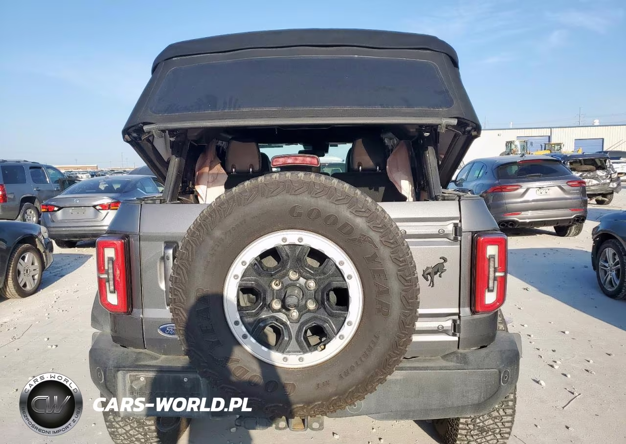 2022 Ford Bronco Base VIN:1FMEE5DP4NLA93697 - 6