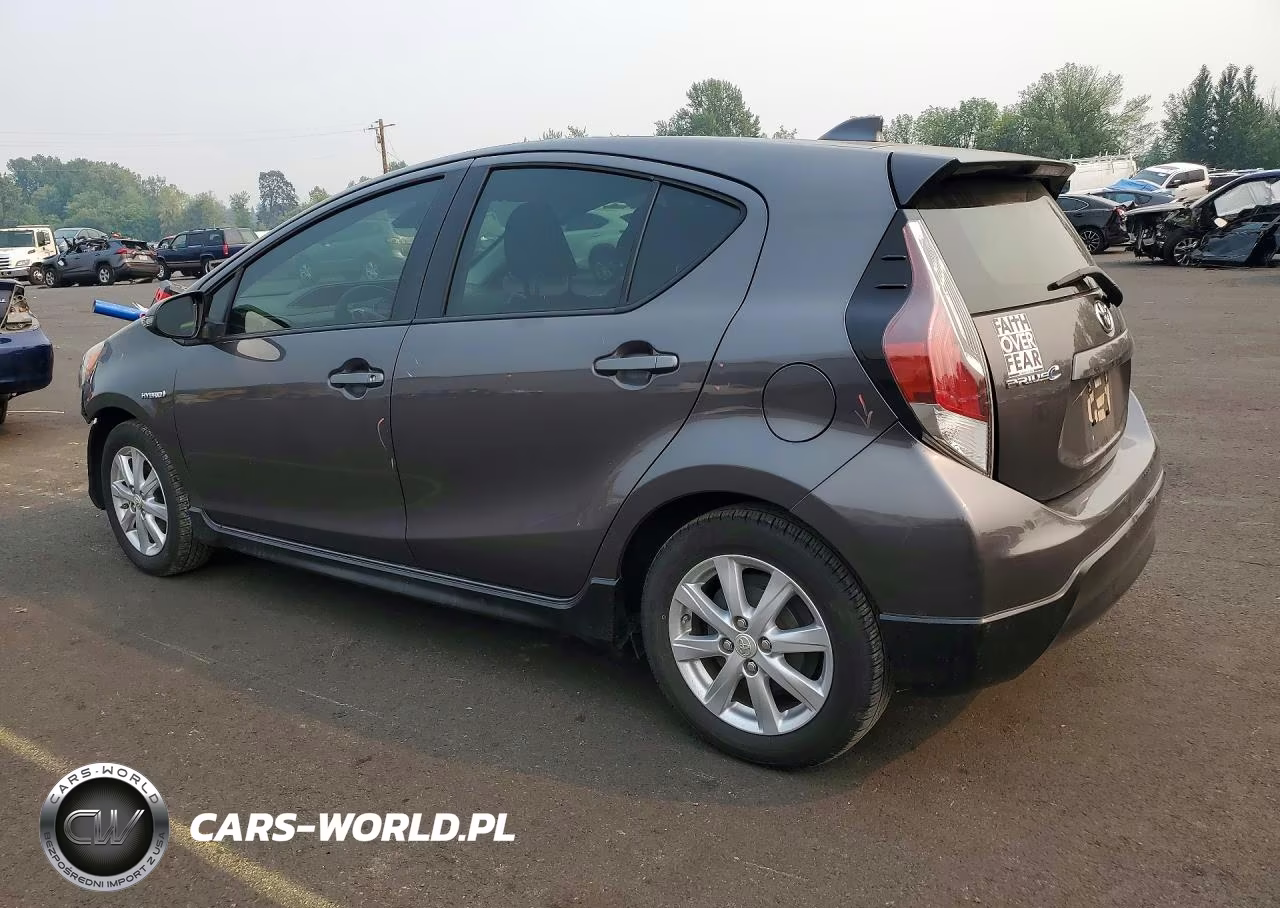 2017 Toyota Prius C Two VIN:JTDKDTB32H1597552 - 2
