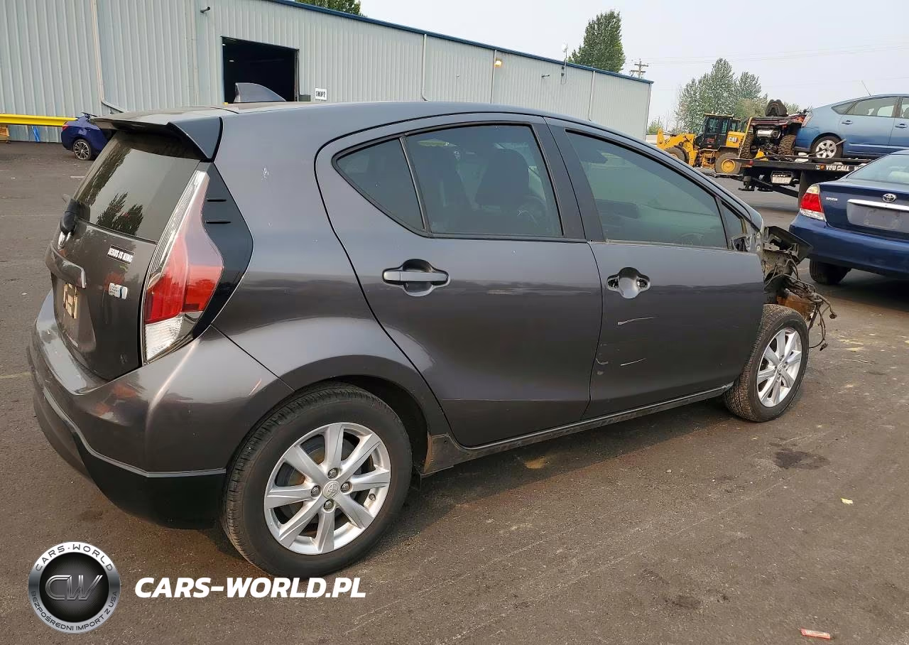 2017 Toyota Prius C Two VIN:JTDKDTB32H1597552 - 3