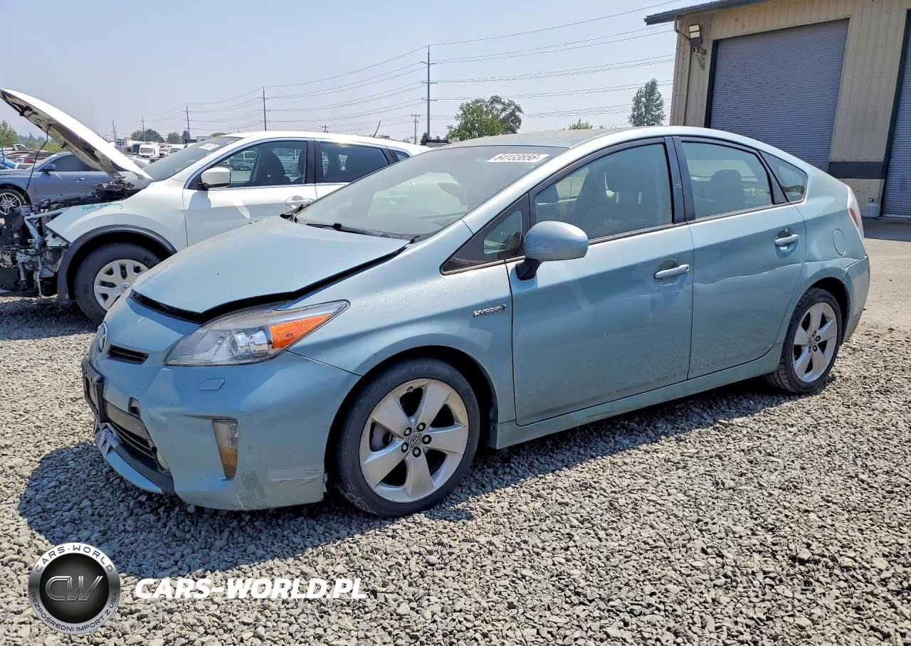 2014 Toyota Prius Five – zdjęcie 1 z 12
