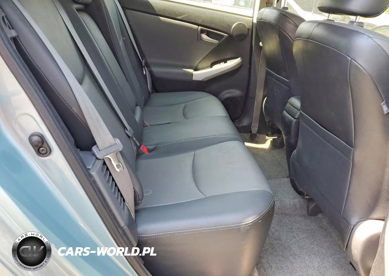 2014 Toyota Prius Five VIN:JTDKN3DU3E1819112 - 10
