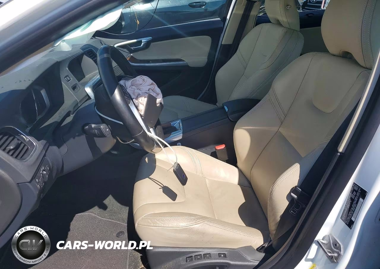 2017 Volvo S60 Platinum VIN:LYV402TM2HB126080 - 7