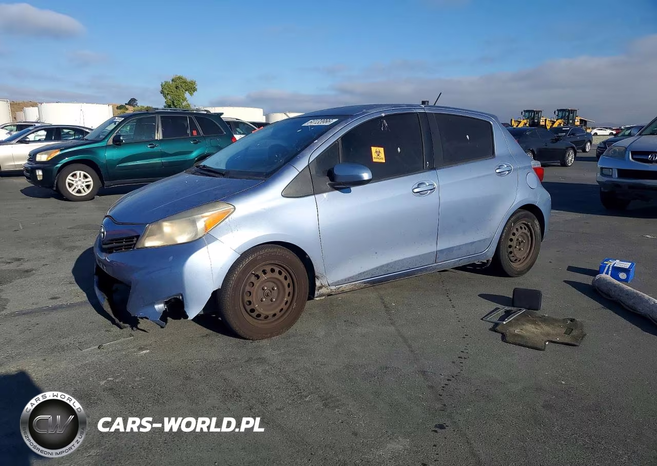 2014 Toyota Yaris 5-Door Le
