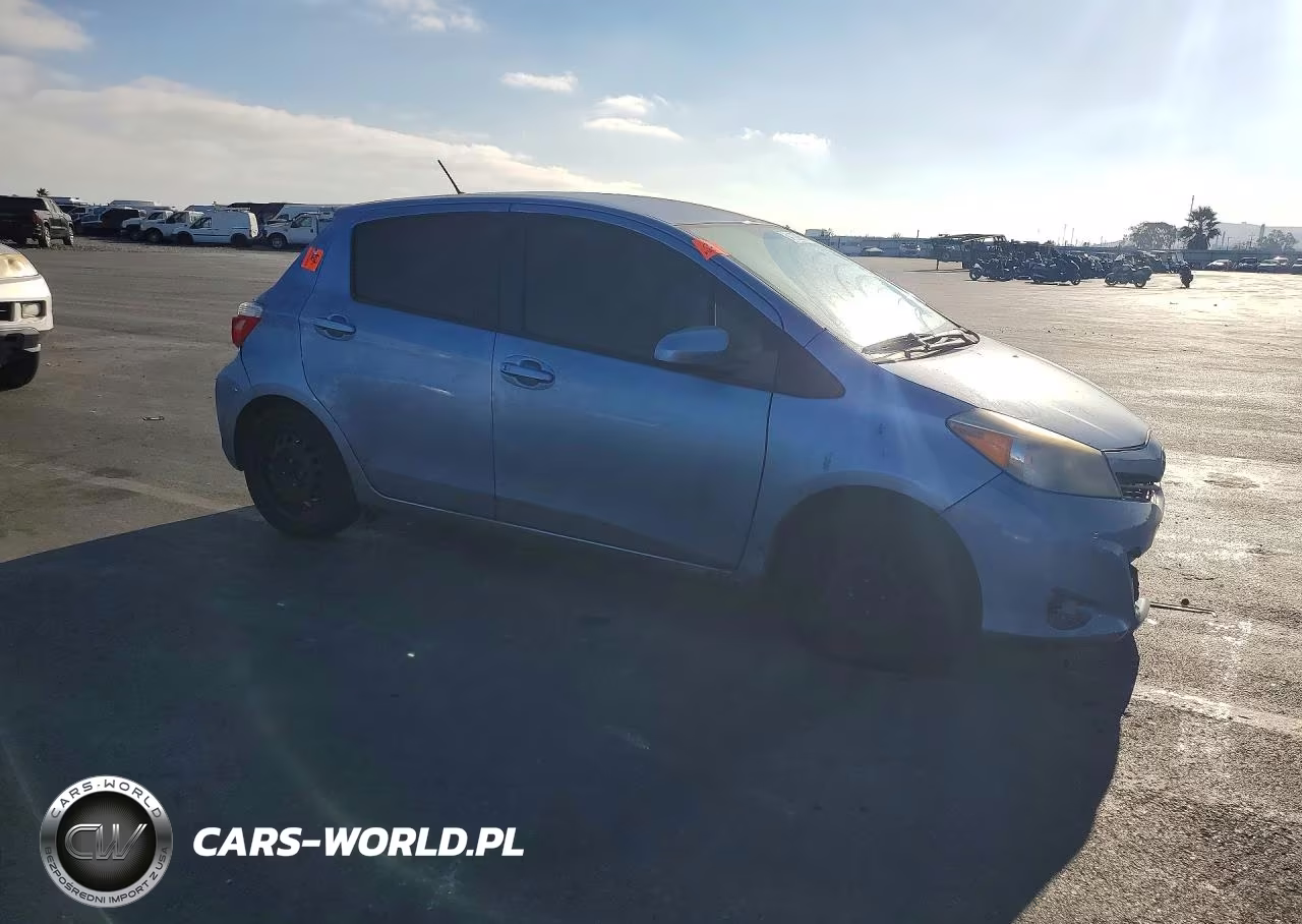 2014 Toyota Yaris 5-Door Le VIN:JTDKTUD36ED574601 - 4