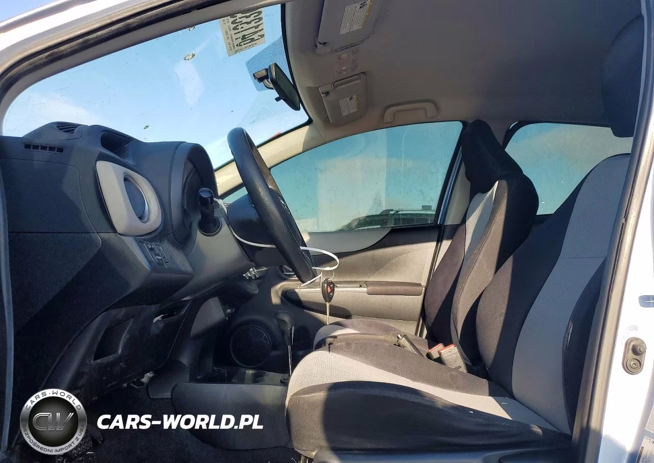 2014 Toyota Yaris 5-Door Le VIN:JTDKTUD36ED574601 - 7