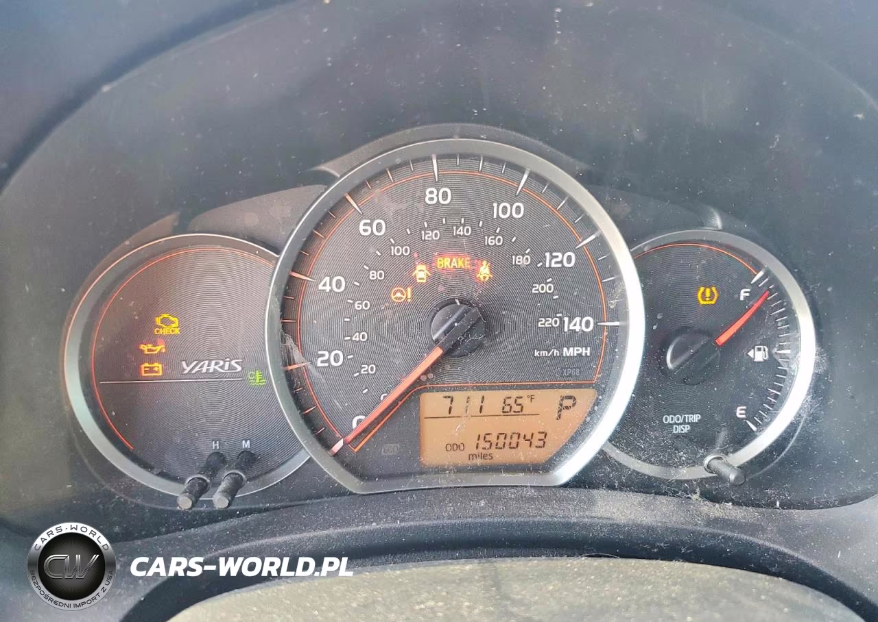 2014 Toyota Yaris 5-Door Le VIN:JTDKTUD36ED574601 - 9