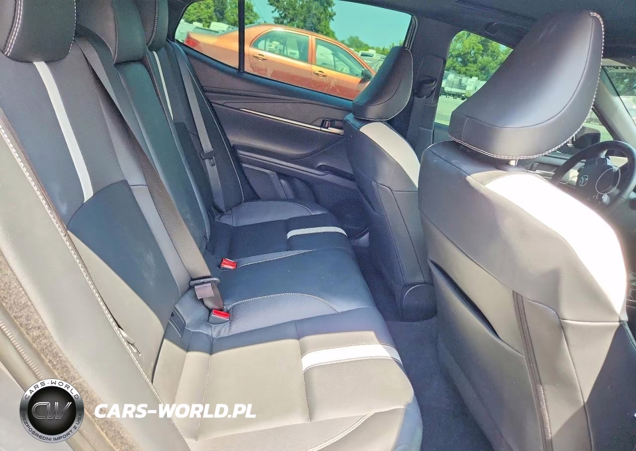 2026 Toyota Camry Se VIN:4T1DAACKXTU210020 - 10