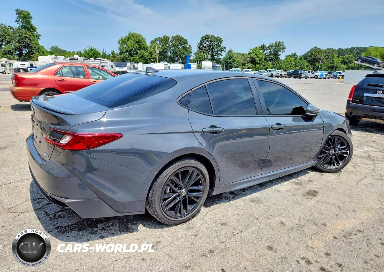 2026 Toyota Camry Se VIN:4T1DAACKXTU210020 - 3