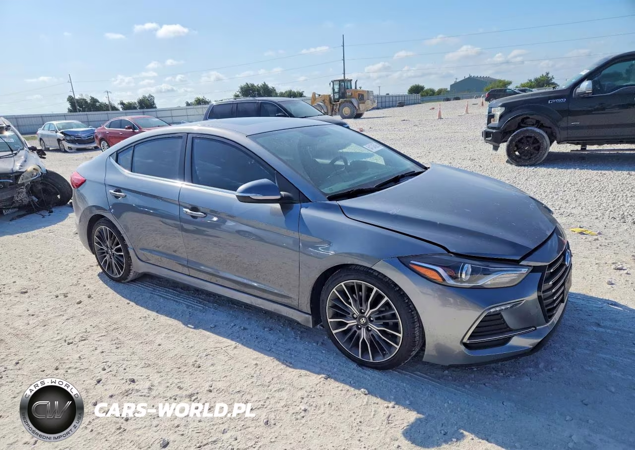 2018 Hyundai Elantra Sport VIN:KMHD04LB4JU574631 - 4