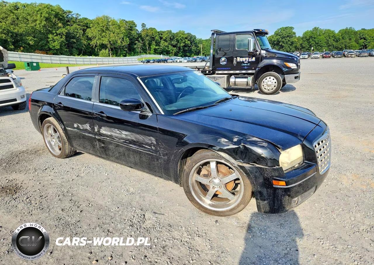 2005 Chrysler 300 Touring VIN:2C3AA53G95H508191 - 4