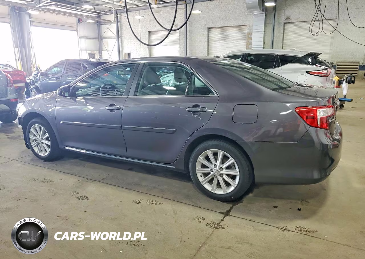 2014 Toyota Camry Hybrid Xle VIN:4T1BD1FK1EU135477 - 2