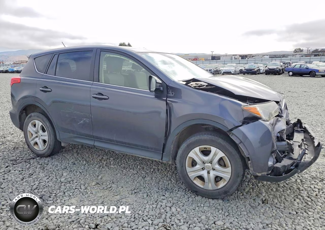 2015 Toyota Rav4 Le VIN:JTMZFREV8FJ052669 - 4