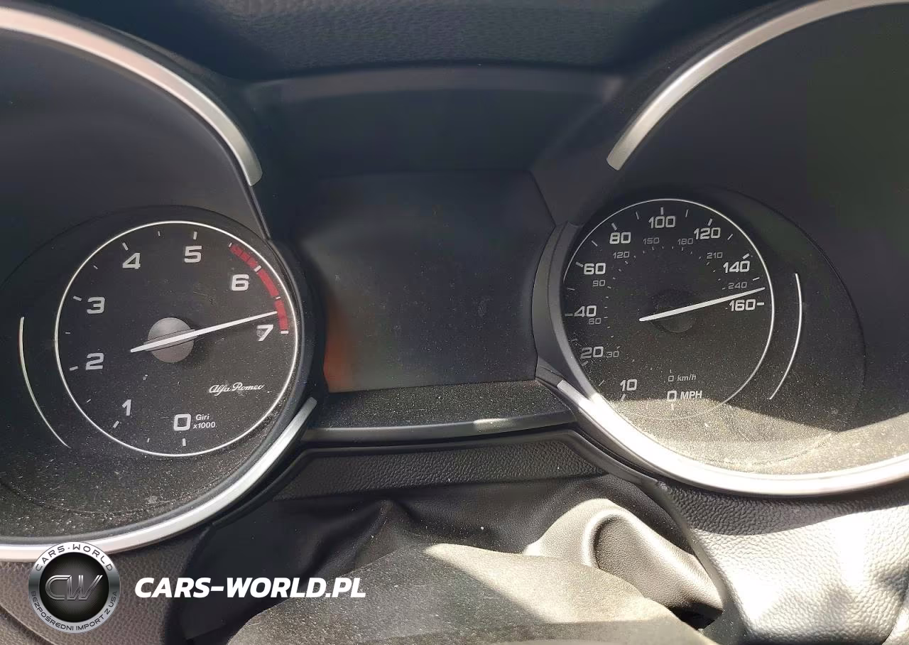 2022 Alfa Romeo Stelvio VIN:ZASPAKAN9N7D30629 - 9