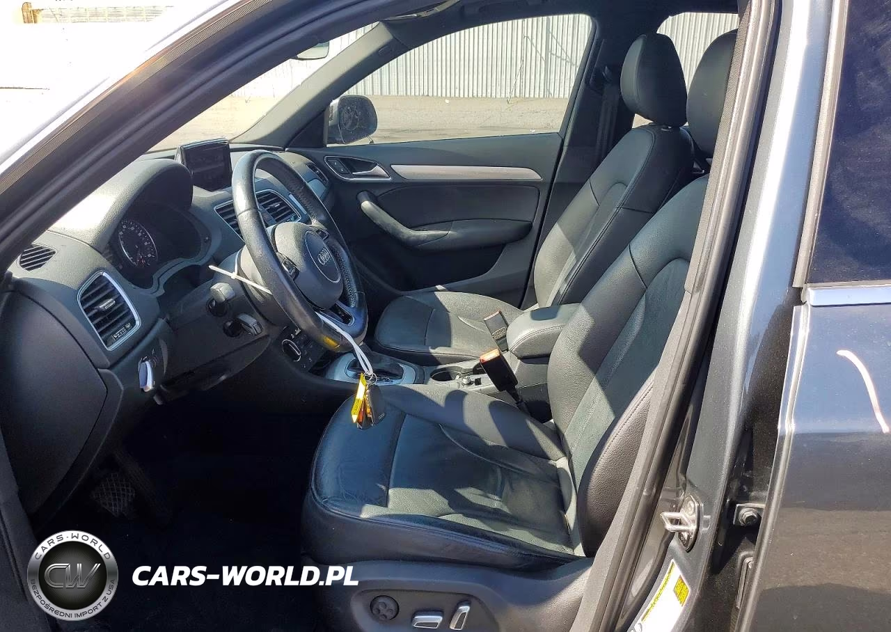 2017 Audi Q3 Premium Plus VIN:WA1JCCFSXHR004158 - 7
