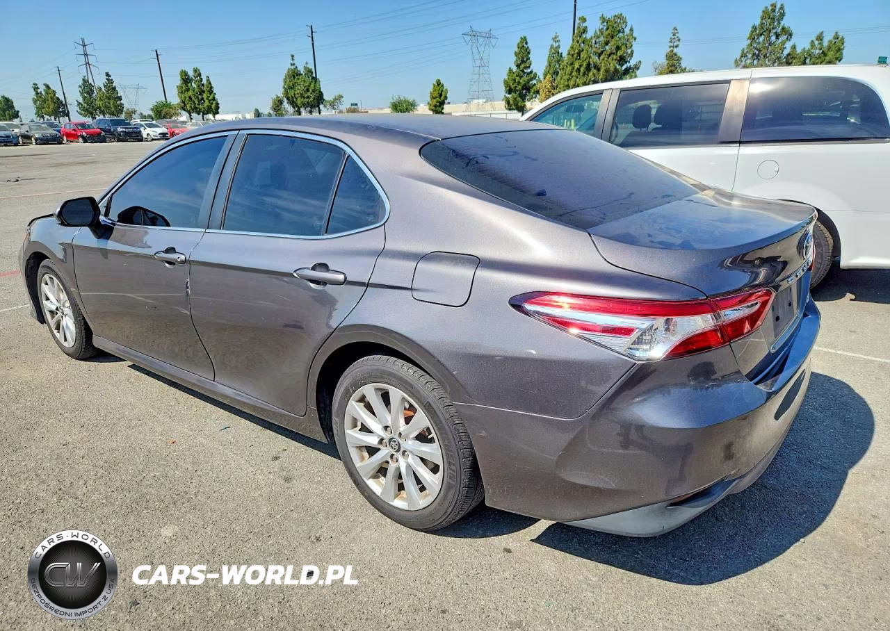 2018 Toyota Camry Ce-Le-Xle VIN:4T1B11HK0JU530380 - 2