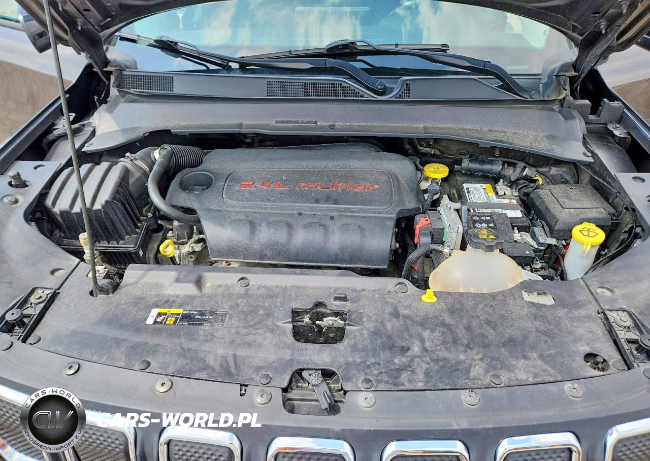 2022 Jeep Compass Latitude Lux VIN:3C4NJDFB7NT178453 - 11
