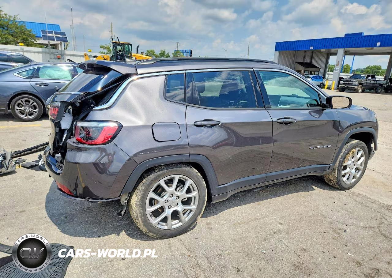 2022 Jeep Compass Latitude Lux VIN:3C4NJDFB7NT178453 - 3
