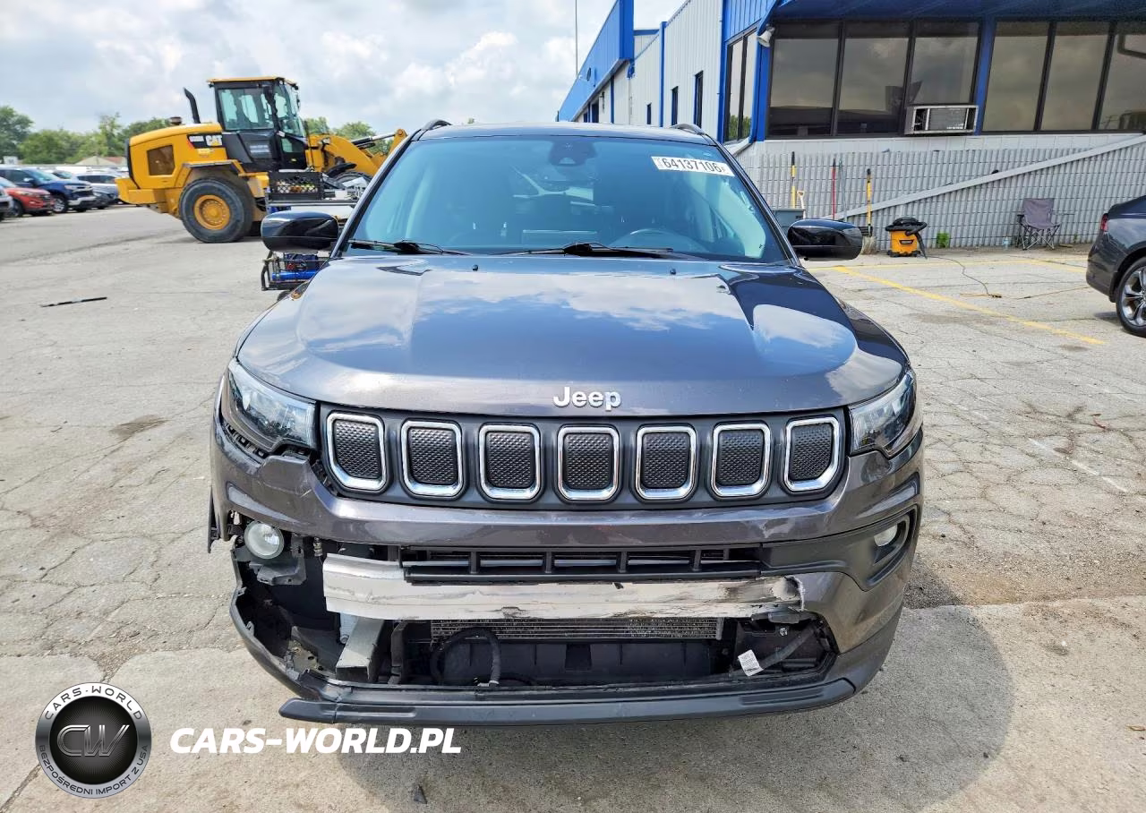 2022 Jeep Compass Latitude Lux VIN:3C4NJDFB7NT178453 - 5