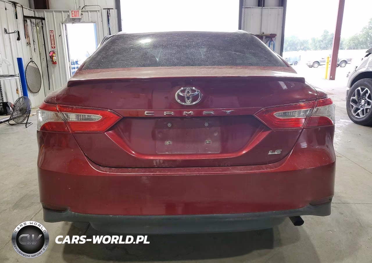 2018 Toyota Camry Le VIN:4T1B11HKXJU516485 - 6