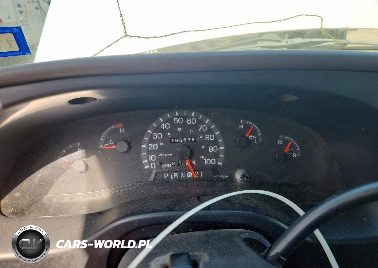 1999 Ford Econoline E350 Super Duty Wagon VIN:1FBSS31SXXHA91007 - 9