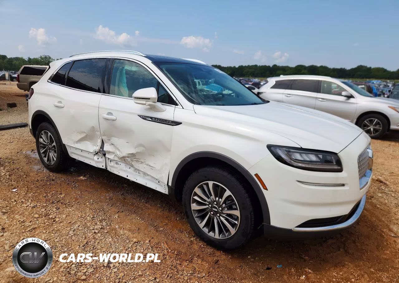 2022 Lincoln Nautilus Reserve VIN:2LMPJ8K97NBL26518 - 4