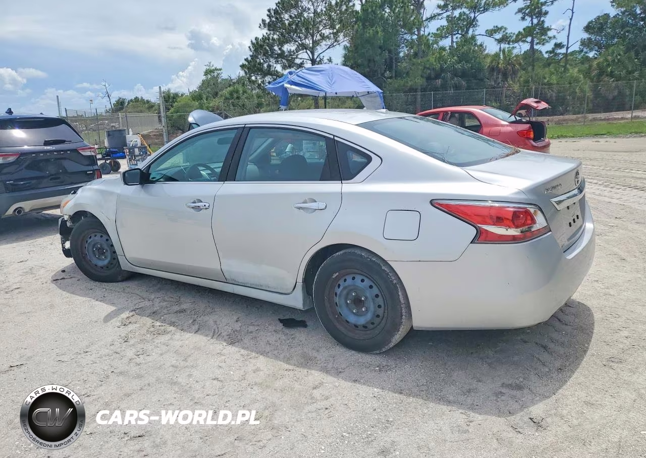 2015 Nissan Altima 2.5 S VIN:1N4AL3AP3FN332010 - 2