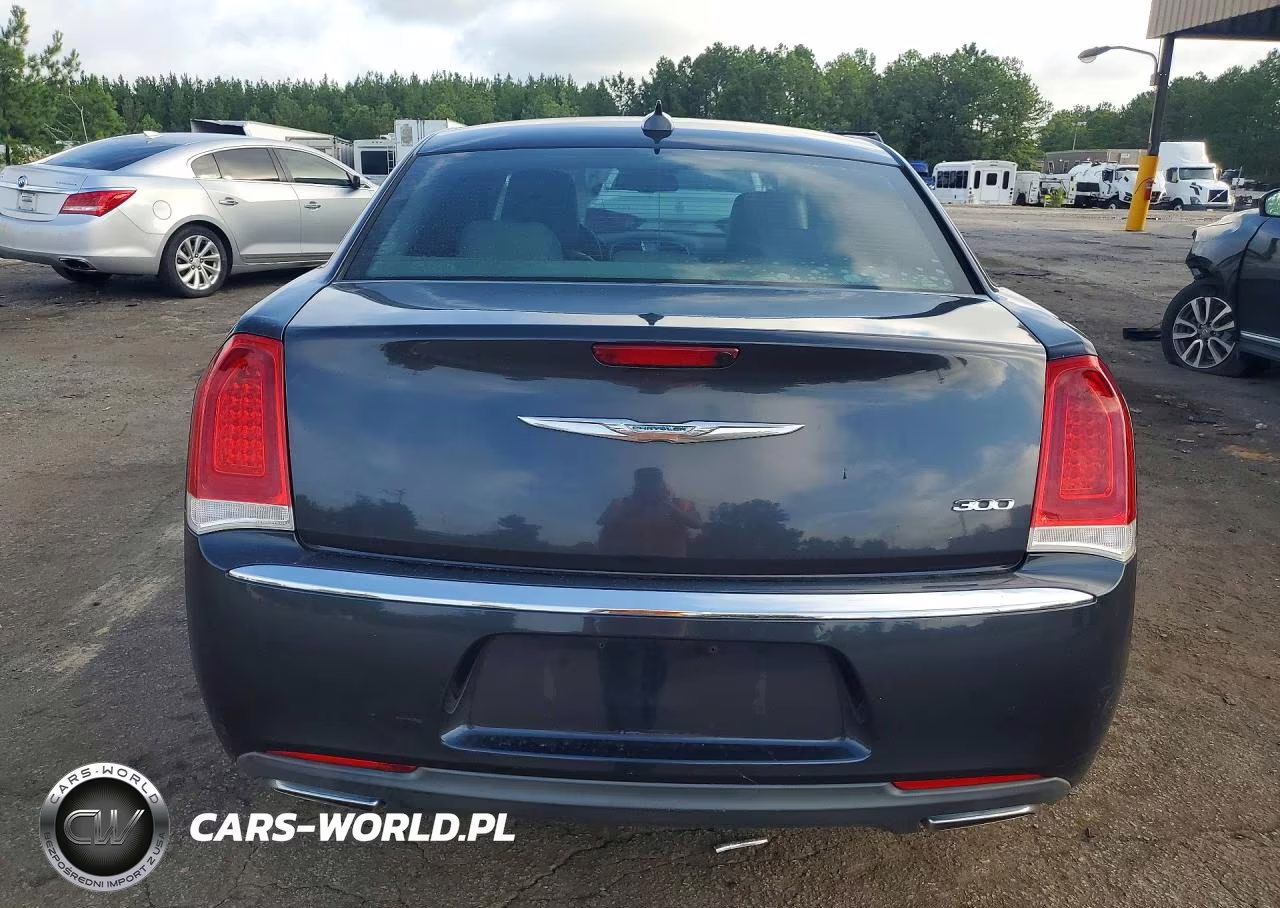 2015 Chrysler 300 Limited VIN:2C3CCAAG8FH893713 - 6