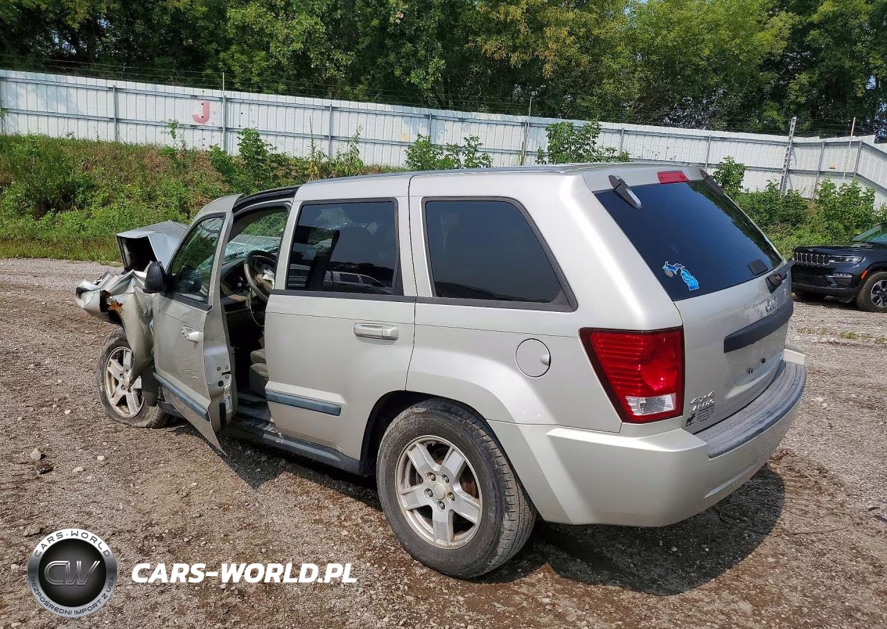 2007 Jeep Grand Cherokee Laredo VIN:1J8GR48K57C639798 - 2