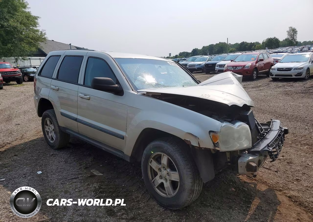 2007 Jeep Grand Cherokee Laredo VIN:1J8GR48K57C639798 - 4