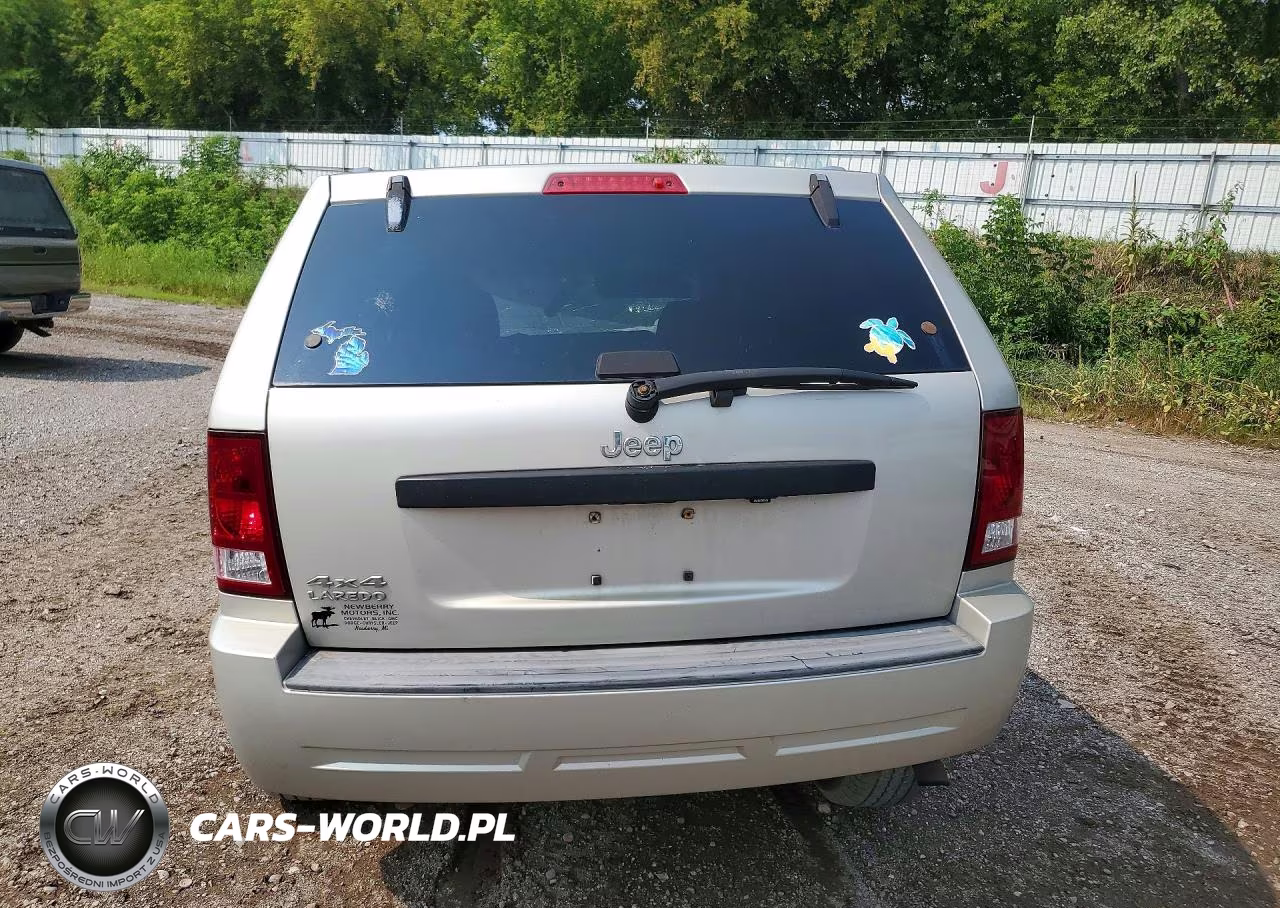 2007 Jeep Grand Cherokee Laredo VIN:1J8GR48K57C639798 - 6