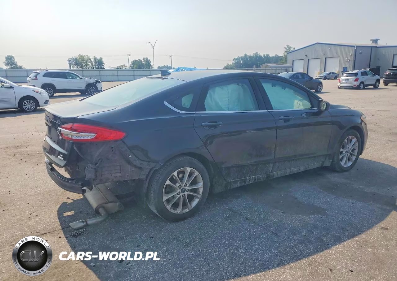 2020 Ford Fusion Se VIN:3FA6P0HD4LR102828 - 3