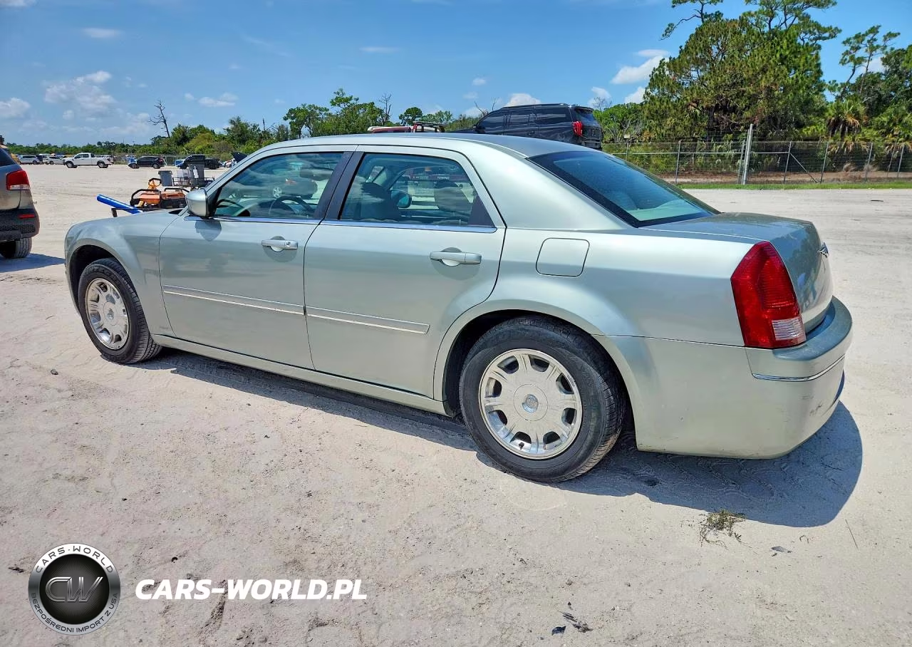 2005 Chrysler 300 Touring VIN:2C3AA53G25H505195 - 2