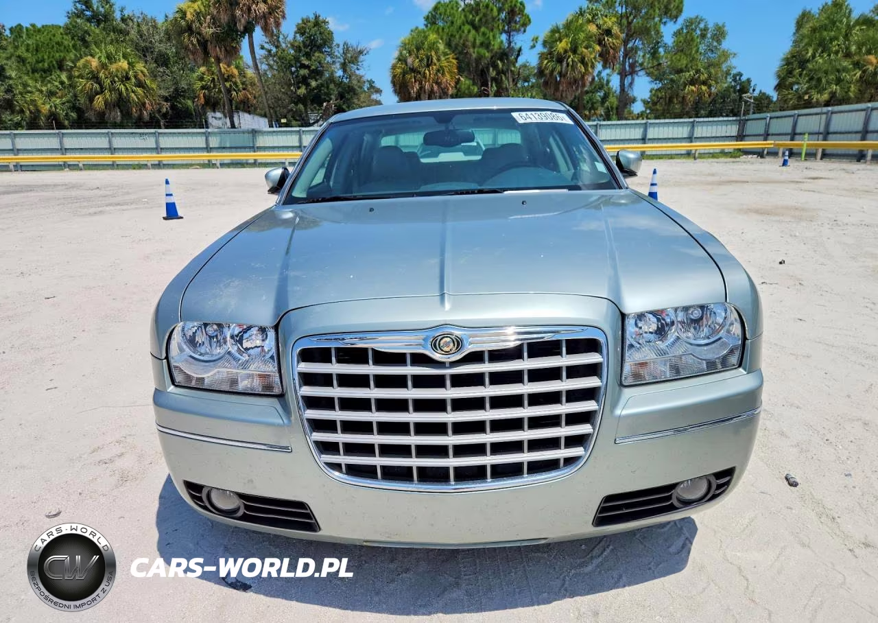 2005 Chrysler 300 Touring VIN:2C3AA53G25H505195 - 5