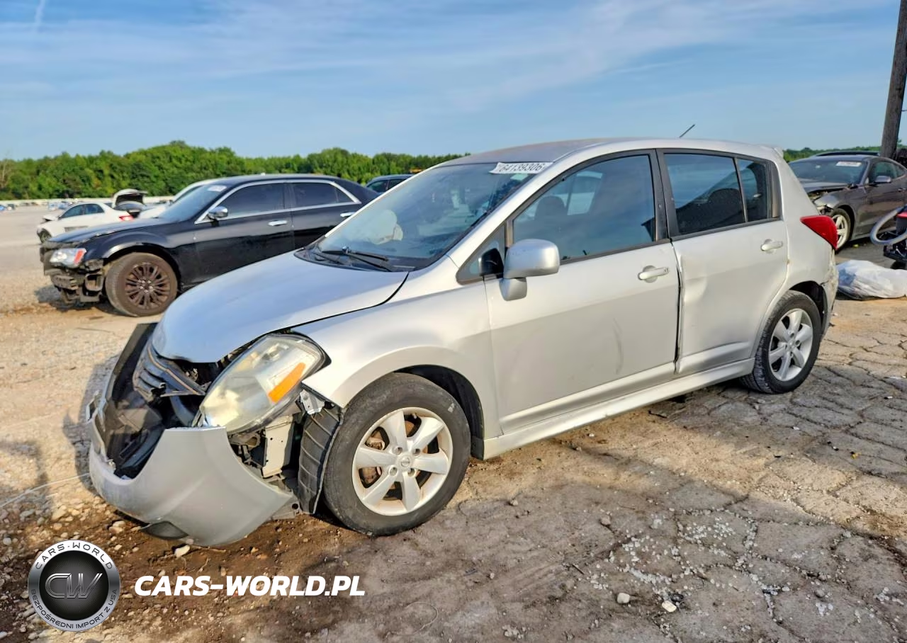 2010 Nissan Versa 1.8 S