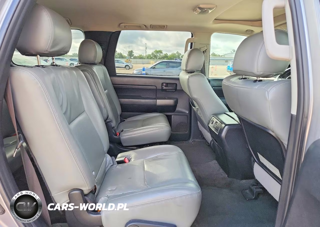 2011 Toyota Sequoia Sr5 VIN:5TDZM5G17BS003159 - 11