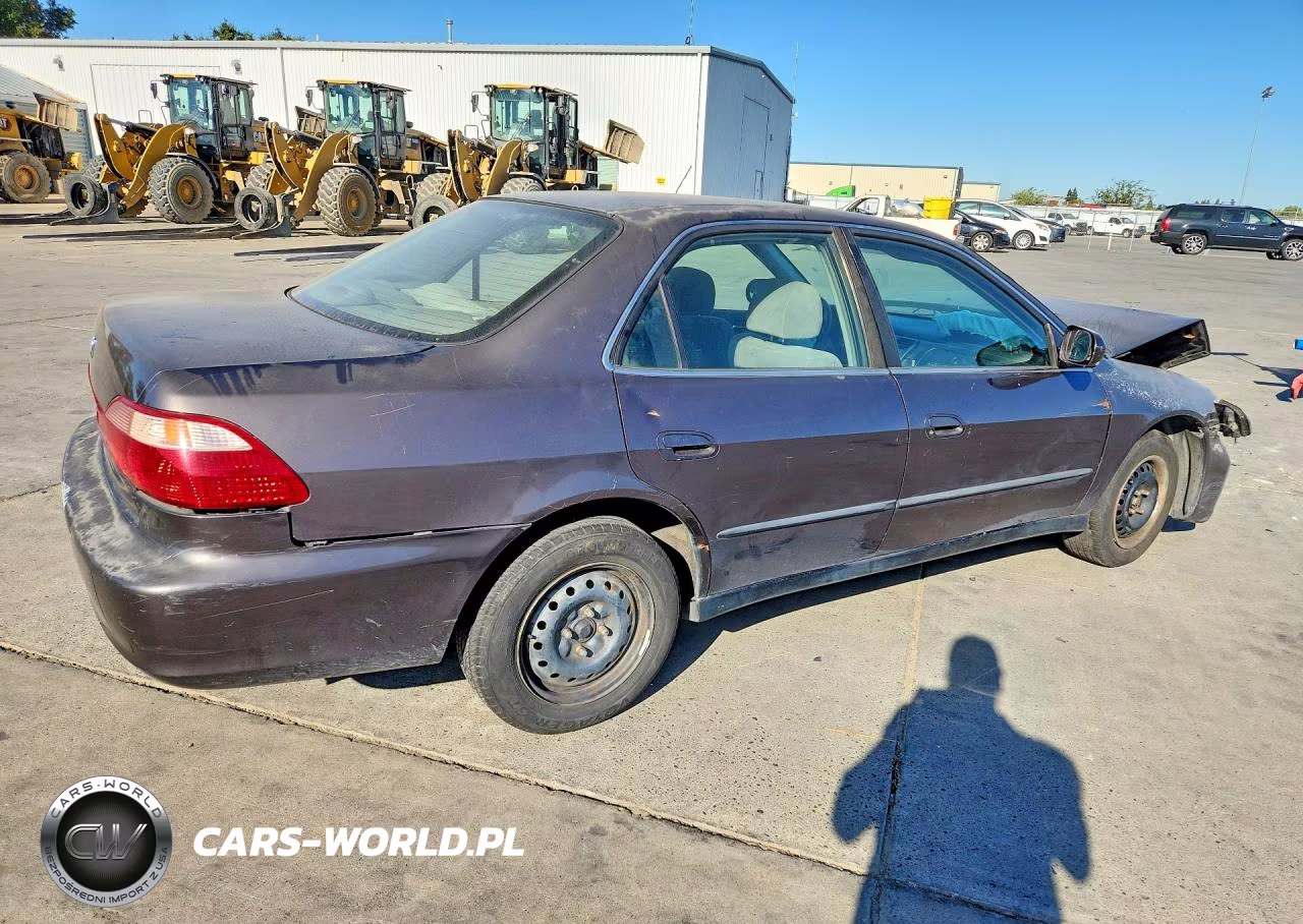 1999 Honda Accord Lx VIN:JHMCG6658XC017702 - 3