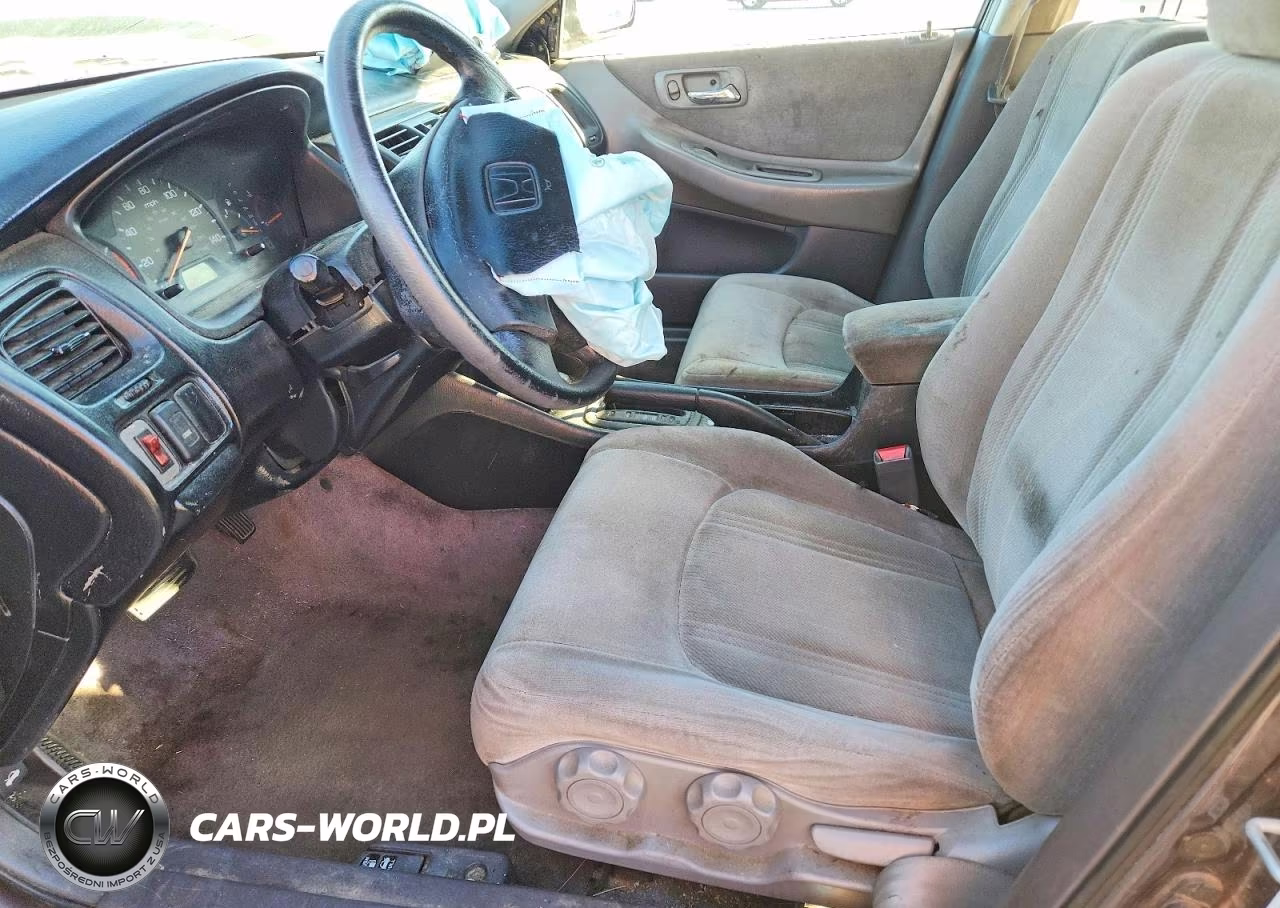1999 Honda Accord Lx VIN:JHMCG6658XC017702 - 7