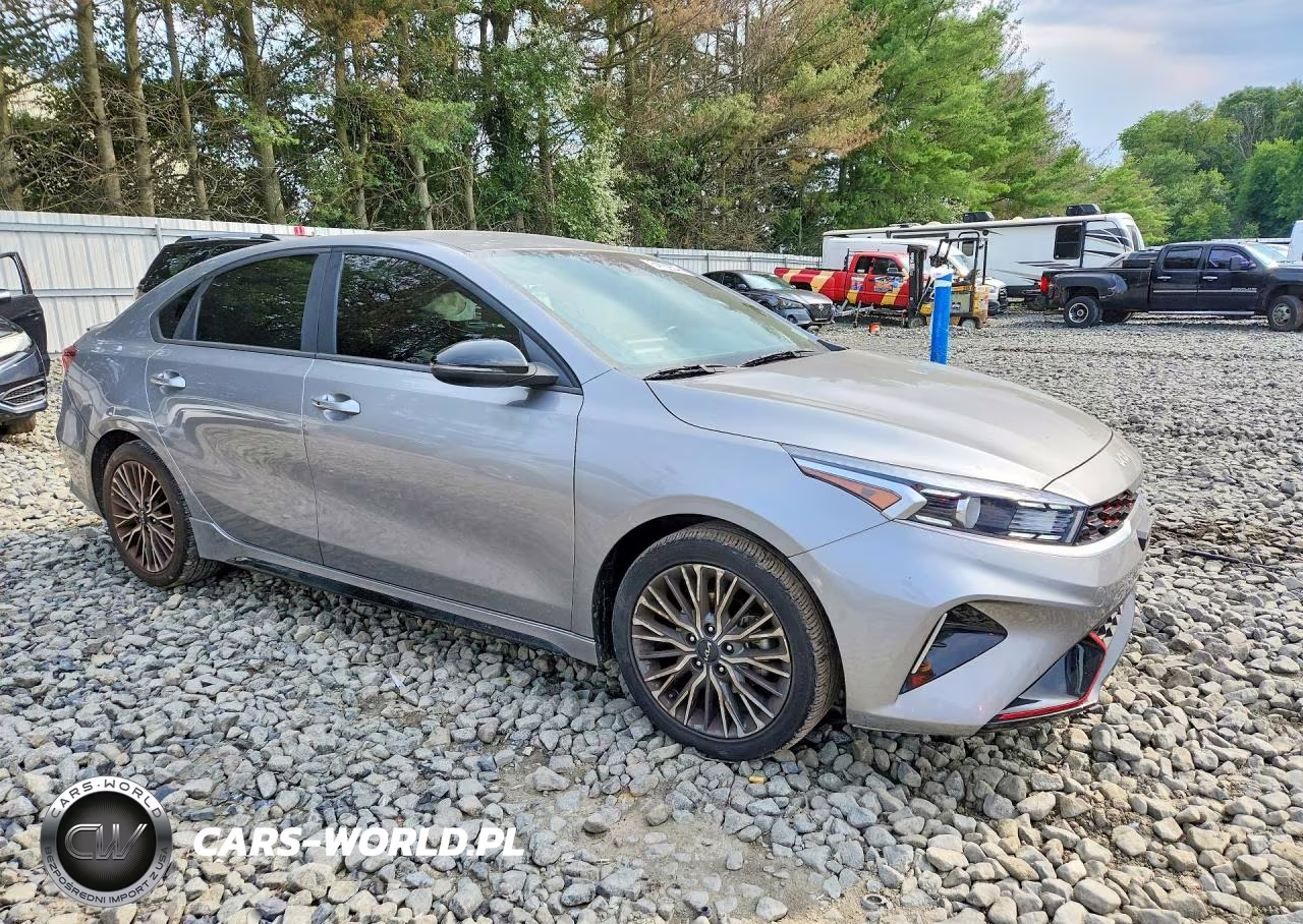 2023 Kia Forte Gt Line VIN:3KPF54AD7PE654256 - 4
