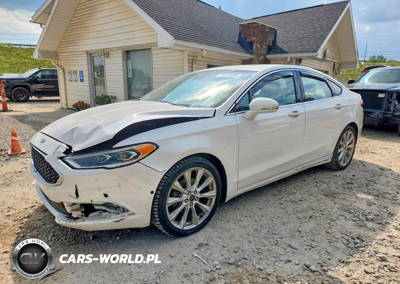 2017 Ford Fusion Titanium – zdjęcie 1 z 12