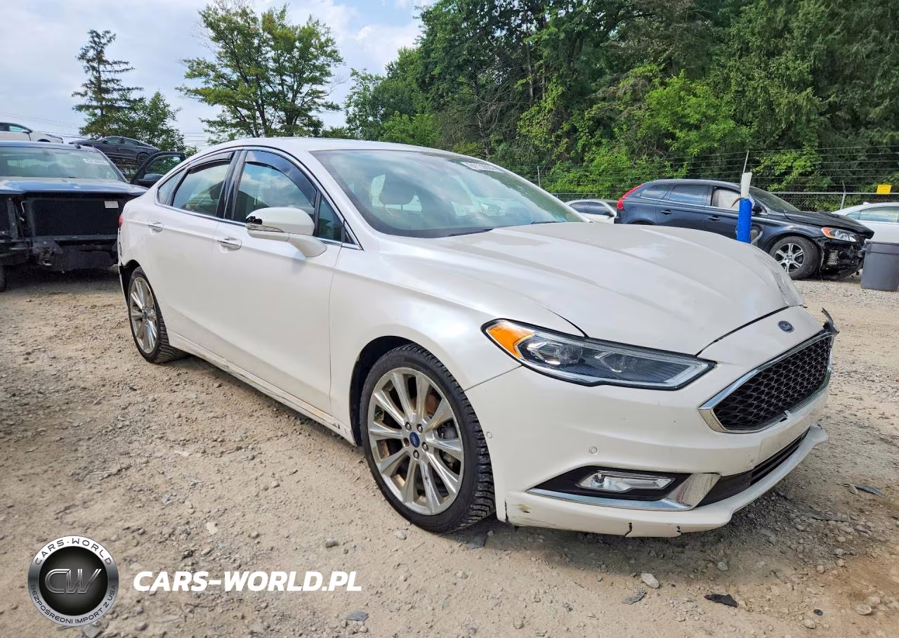 2017 Ford Fusion Titanium VIN:3FA6P0D9XHR401510 - 4