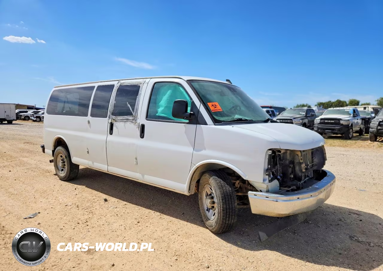 2019 Chevrolet Express G3500 Lt VIN:1GAZGPFG9K1220257 - 4