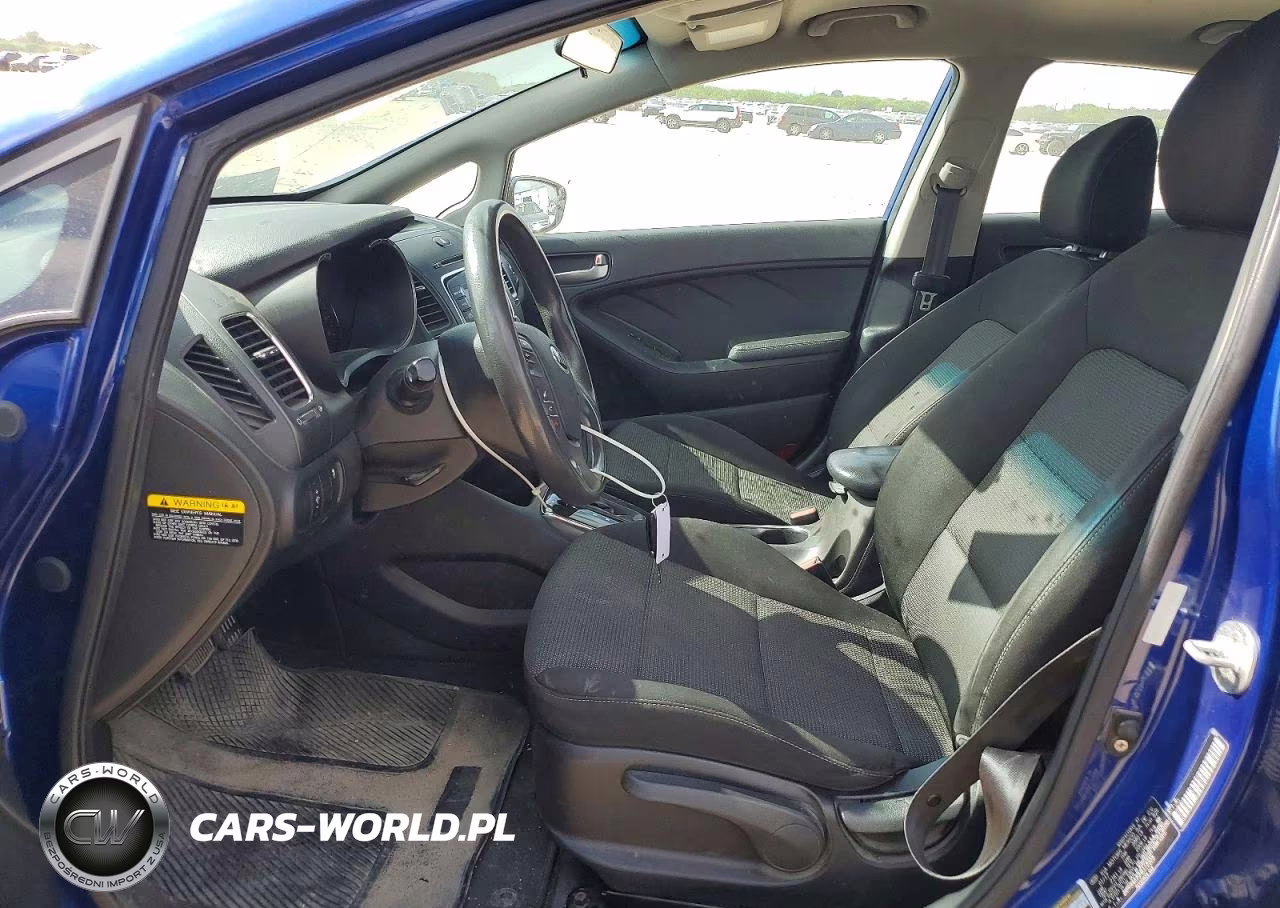 2017 Kia Forte Lx VIN:3KPFK4A70HE113988 - 7
