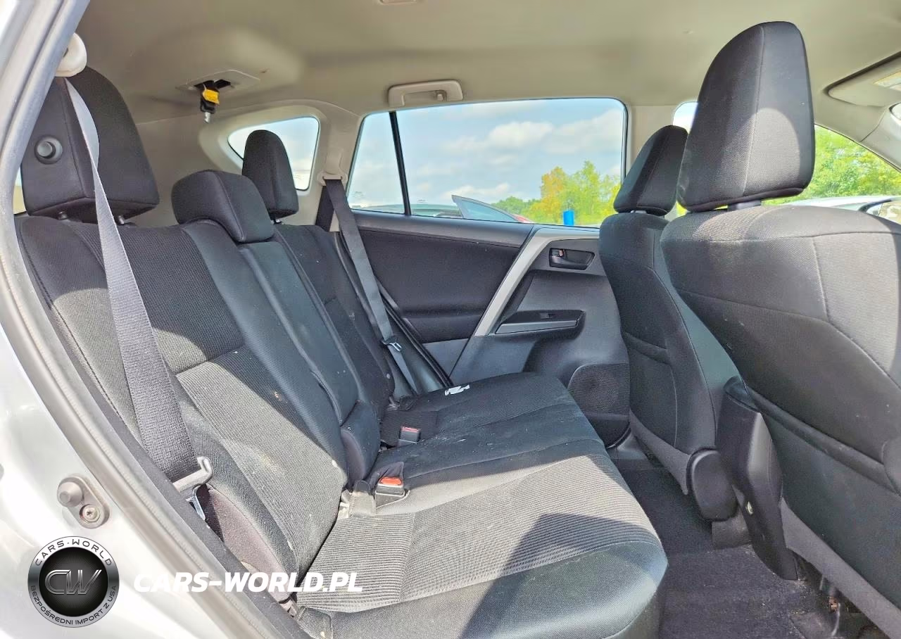 2018 Toyota Rav4 Le VIN:2T3ZFREV3JW426194 - 11