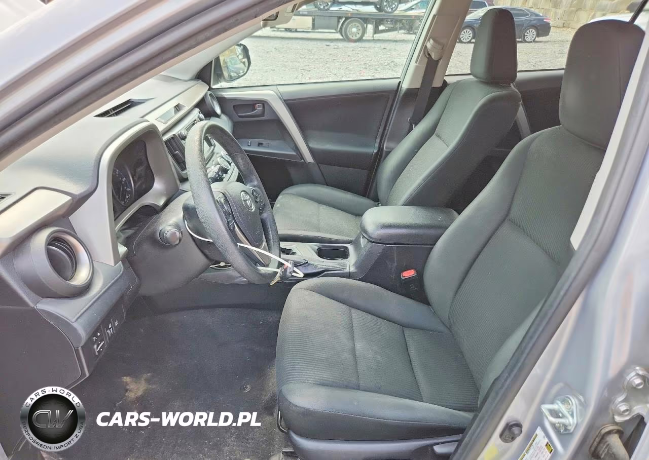 2018 Toyota Rav4 Le VIN:2T3ZFREV3JW426194 - 7
