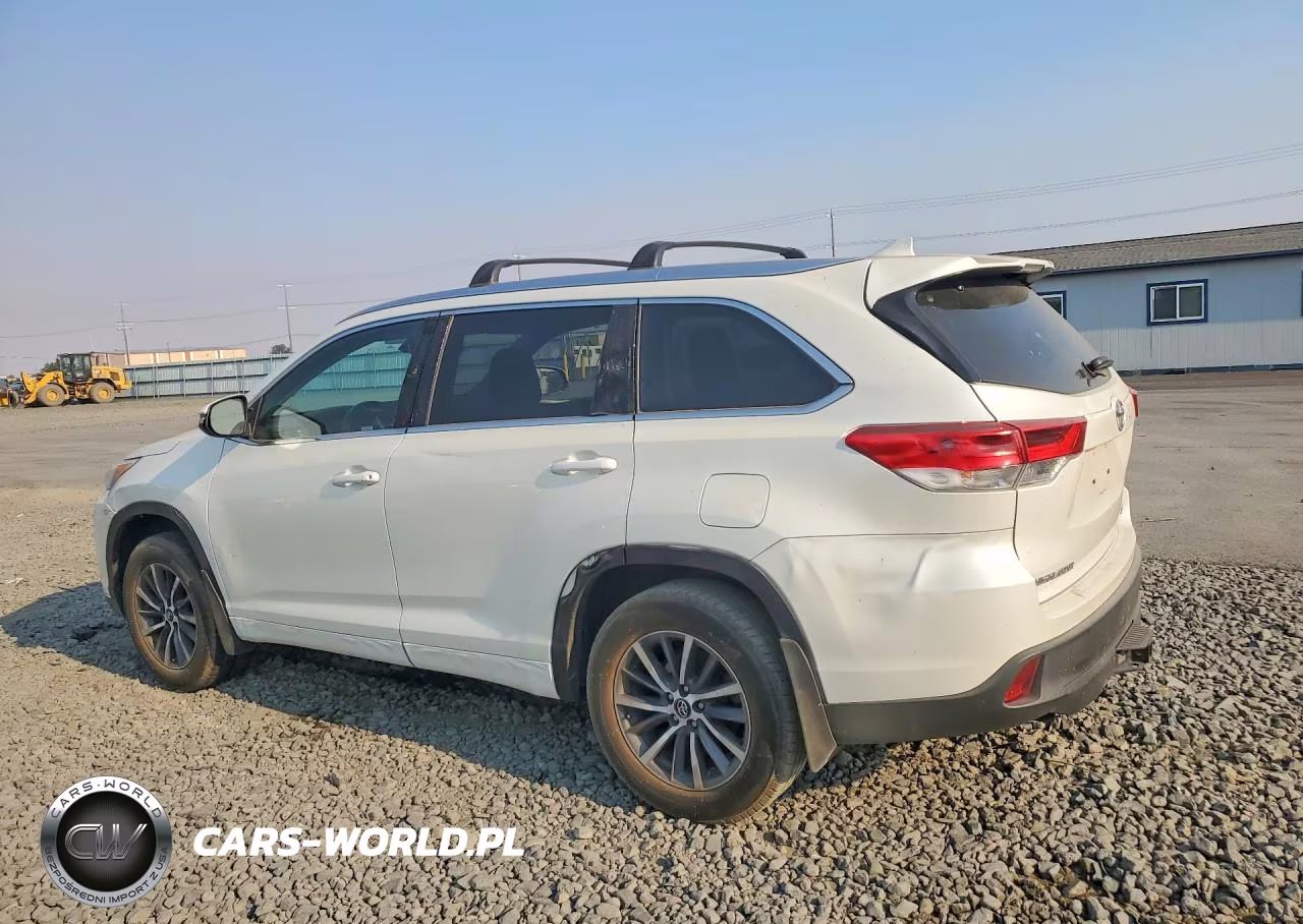 2017 Toyota Highlander Xle VIN:5TDJZRFH9HS513476 - 2