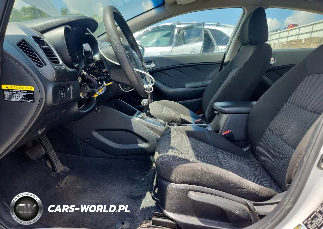 2018 Kia Forte Lx VIN:3KPFK4A71JE188804 - 7