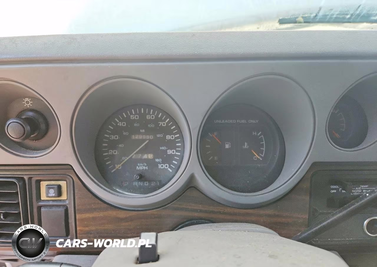 1996 Dodge Ram Van B1500 VIN:2B7HB11Y3TK171304 - 9