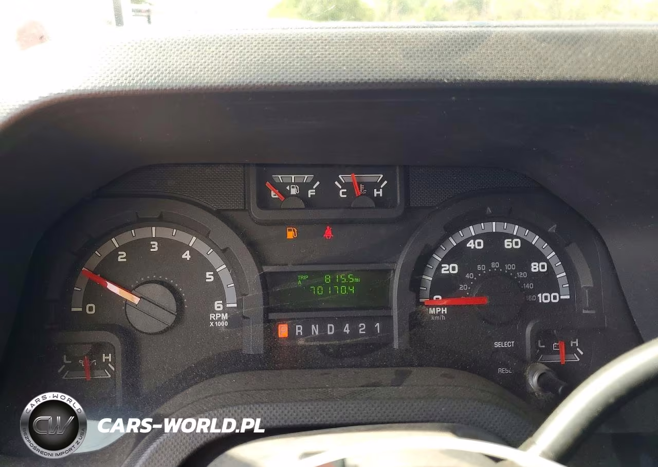 FORD ECONOLINE VIN:1FDXE4FS8KDC19330 - 9