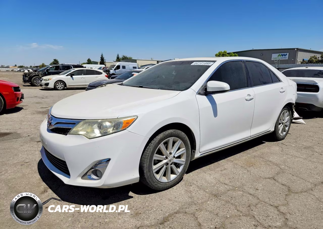 2012 Toyota Camry Xle V6 – zdjęcie 1 z 13